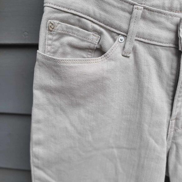 Denizen Levis Tan Cropped Jeans  See Measurements - Picture 8 of 10